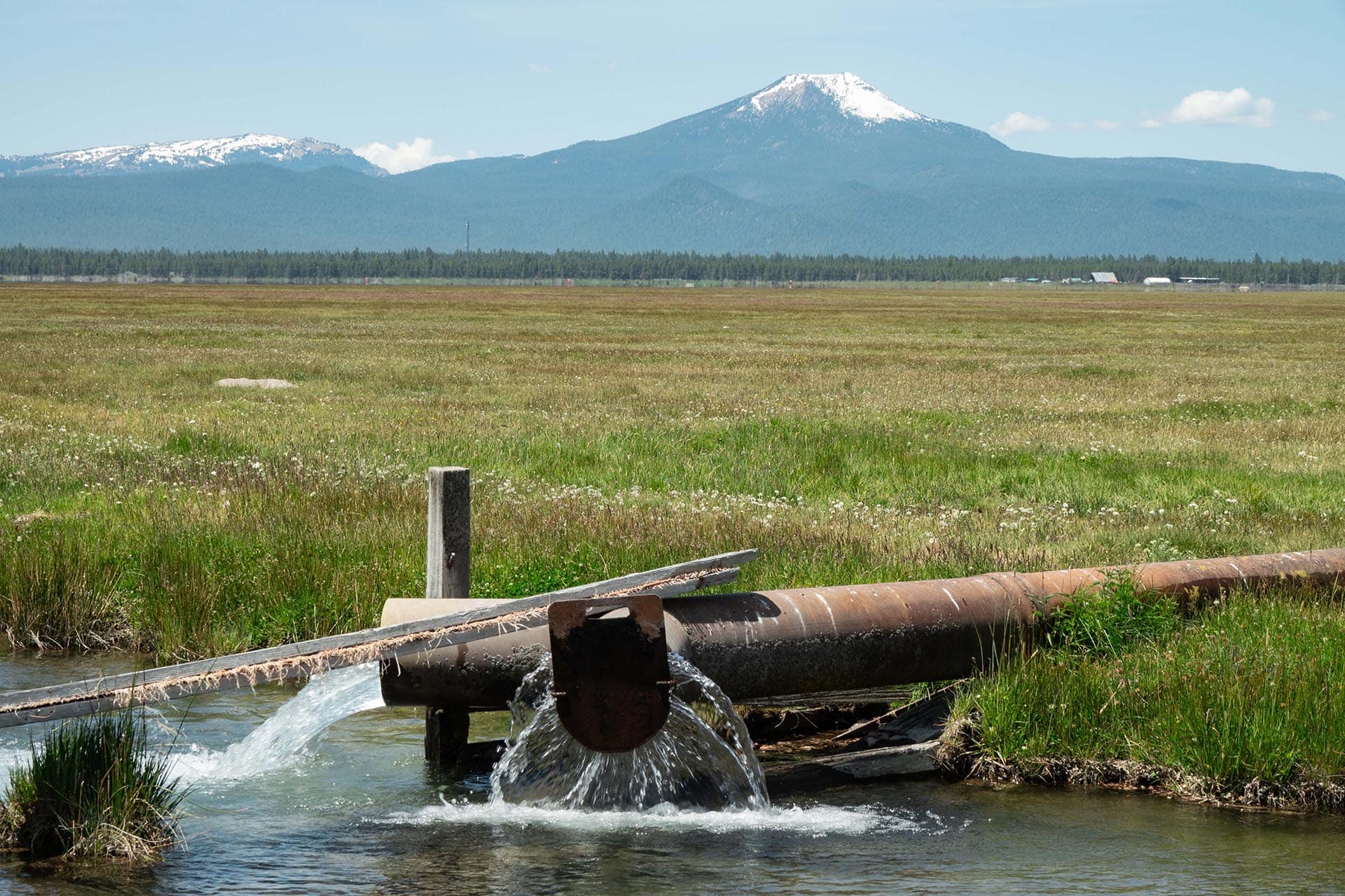 mountains well oregon bar y ranch & pivots