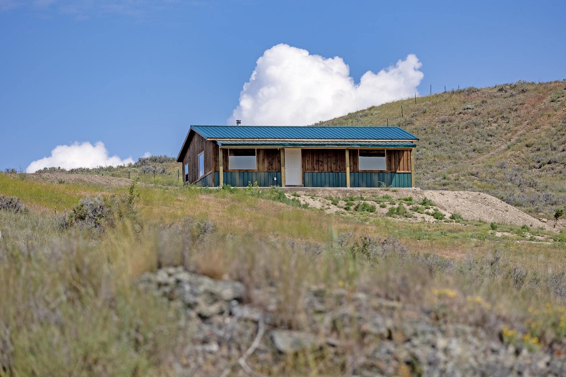 rustic cabin exterior land montana pintler views retreat