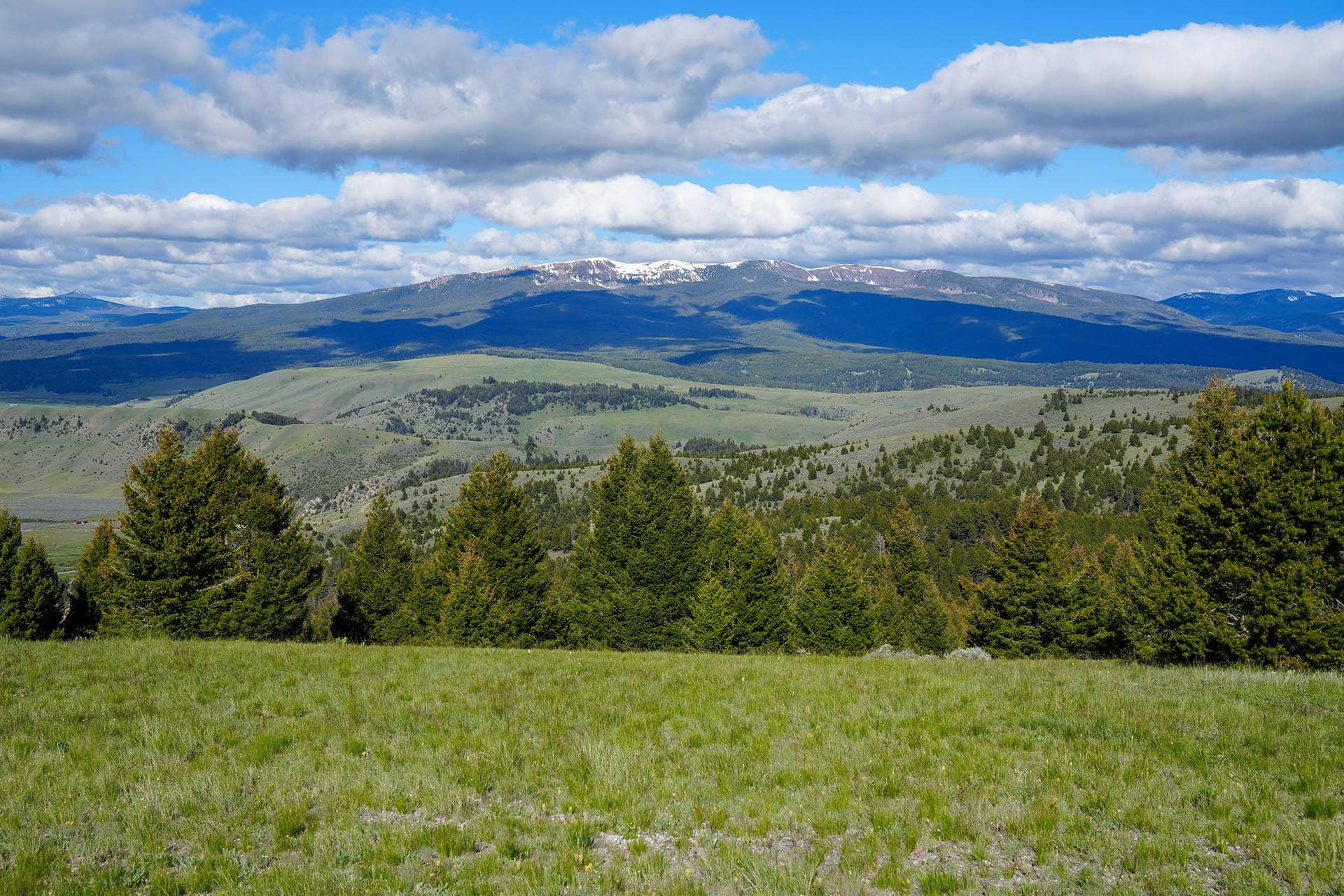 scenic mountain view montana running j ranch