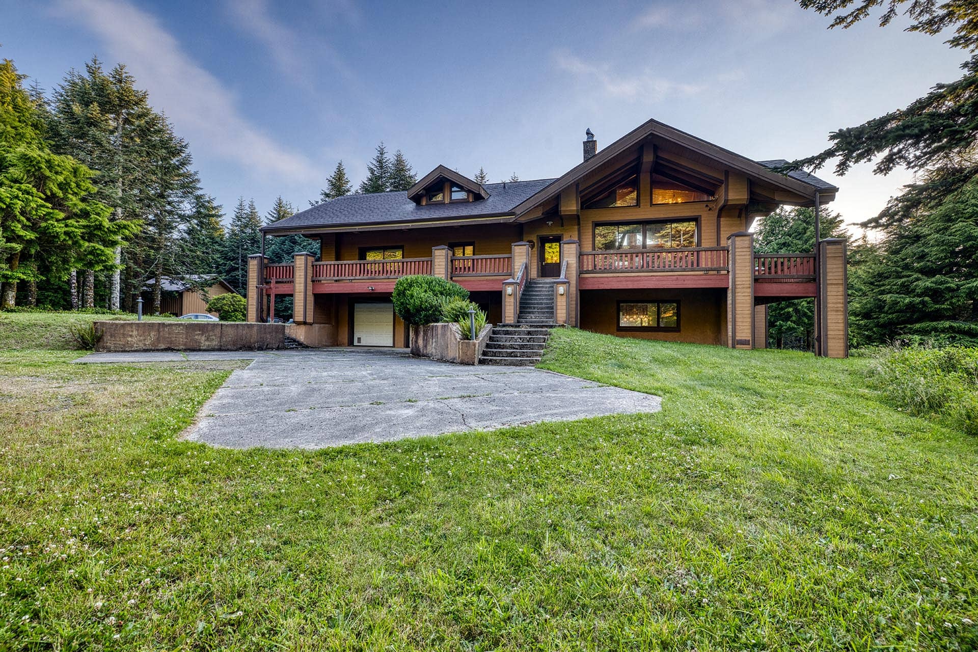 second house front view oregon tillamook bay timber retreat