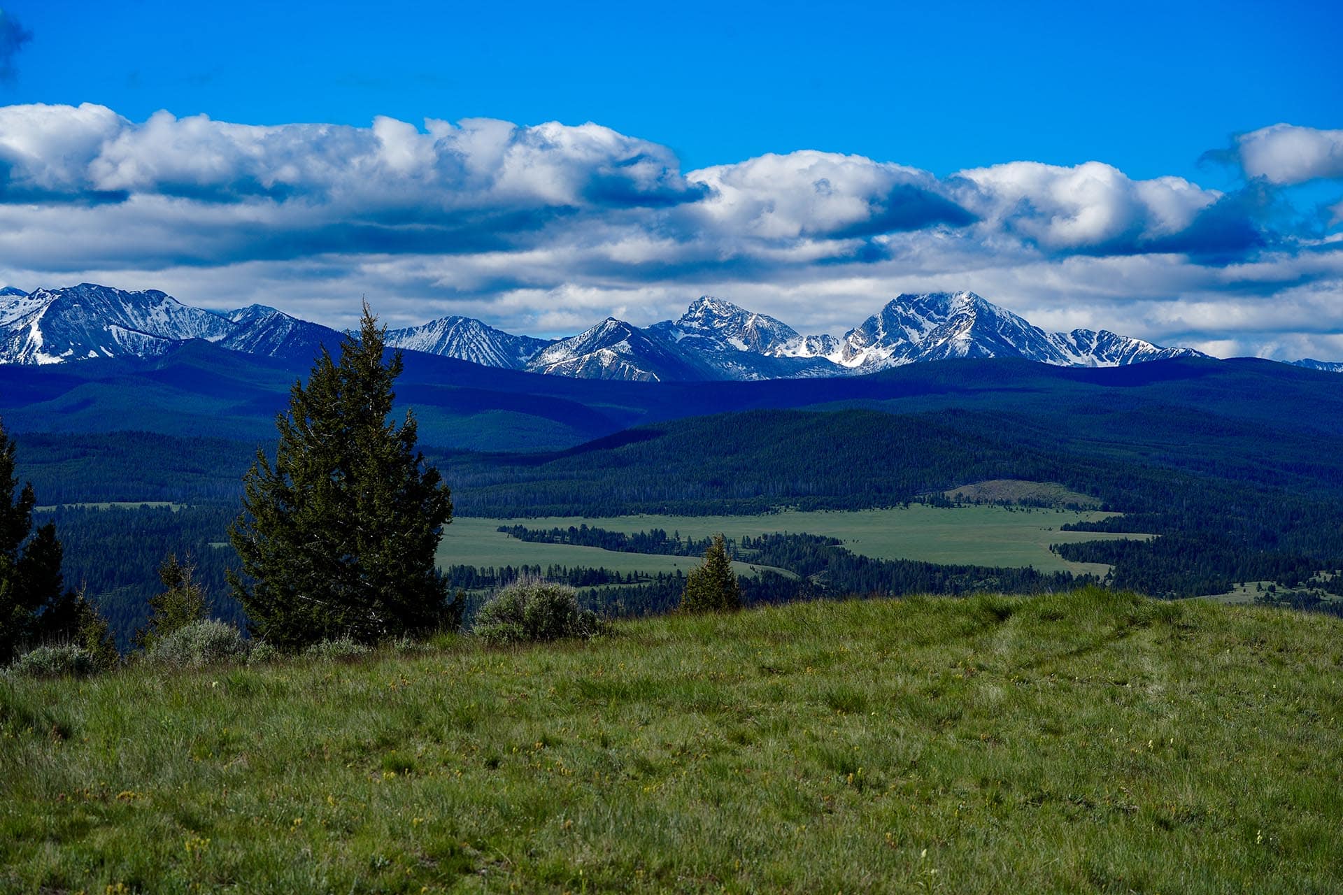 snowcapped peaks montana running j ranch