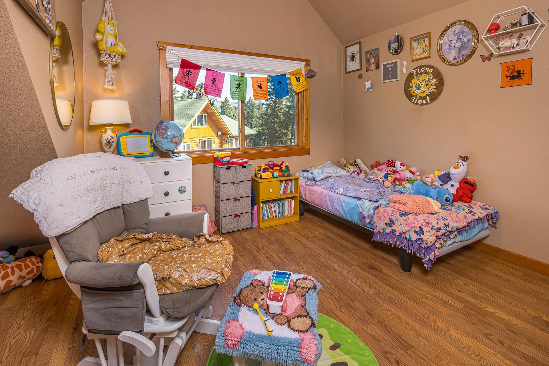 childs room interior montana elk ranch