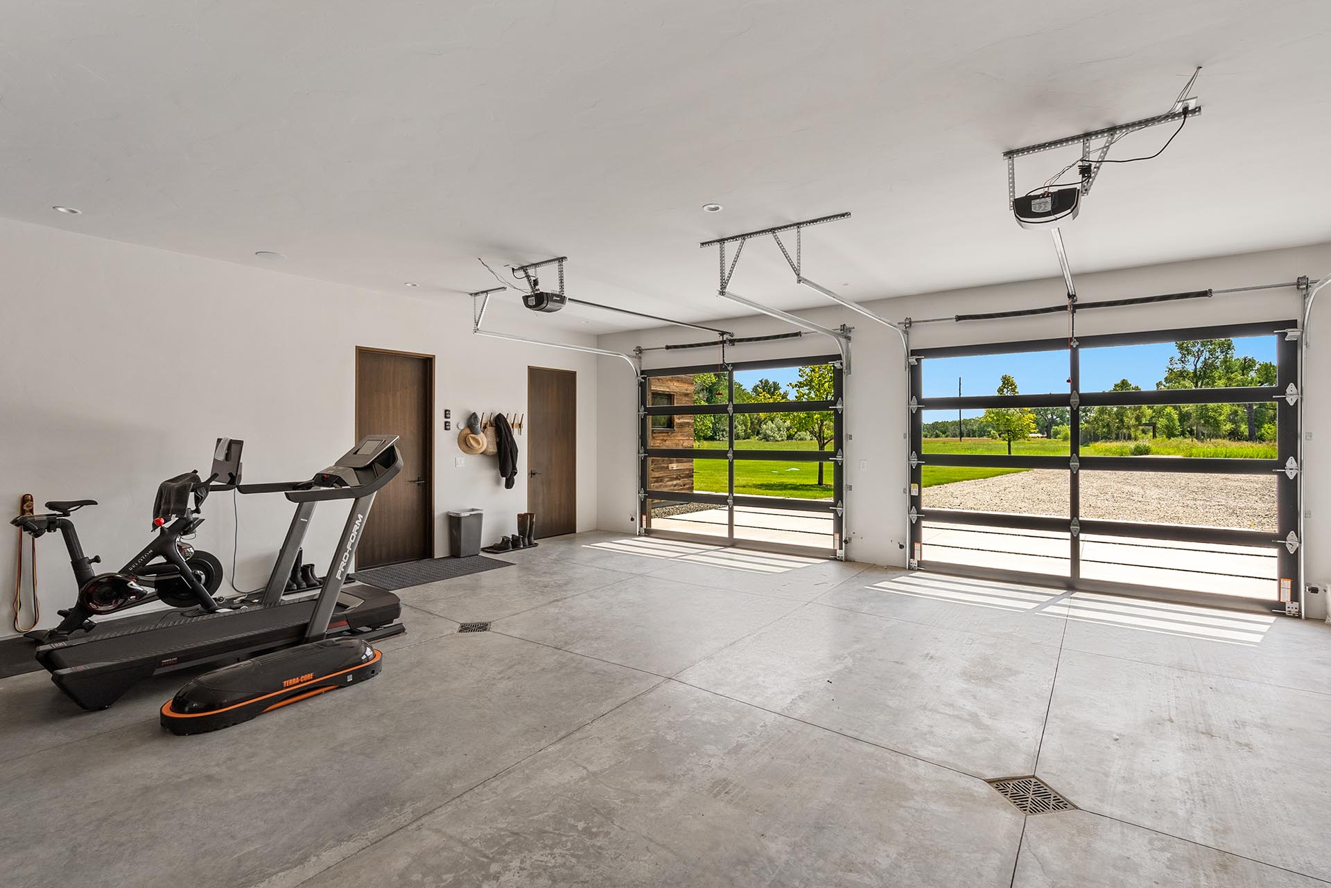 large garage with gym land montana stillwater-yellowstone confluence ranch