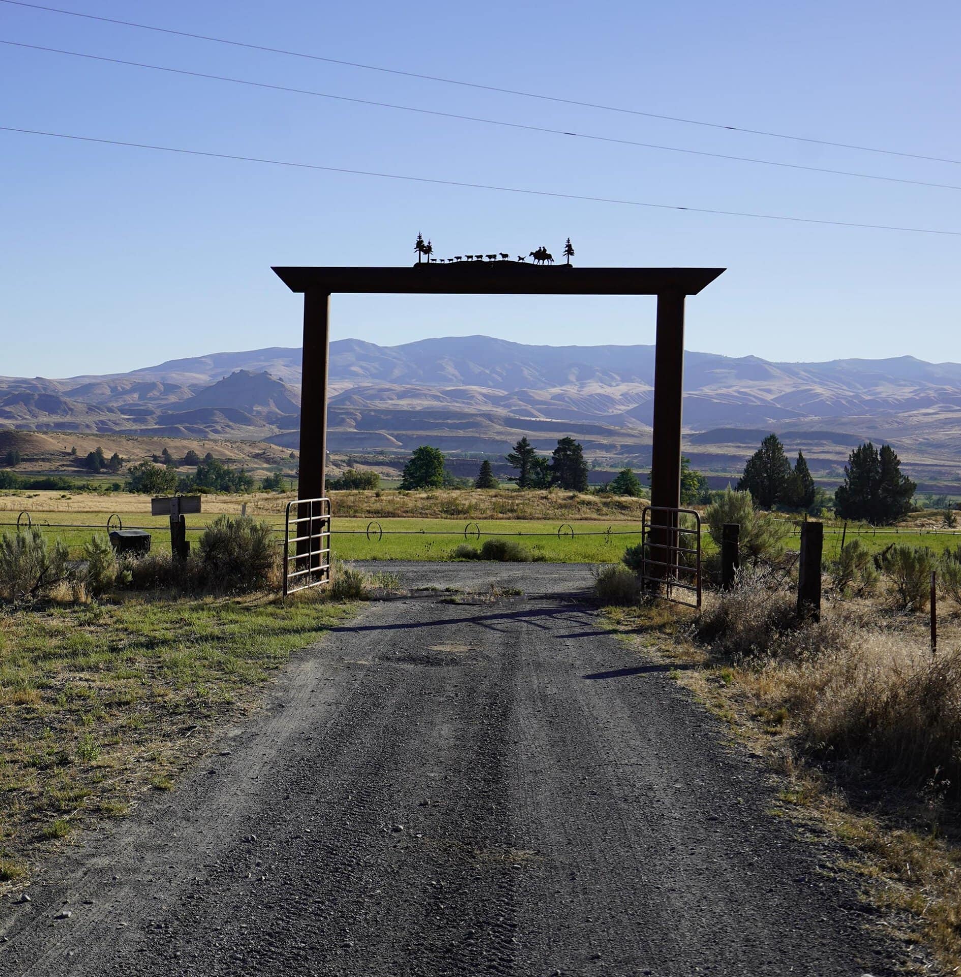 metal archway gate hunting sporting for sale oregon powell creek ranch