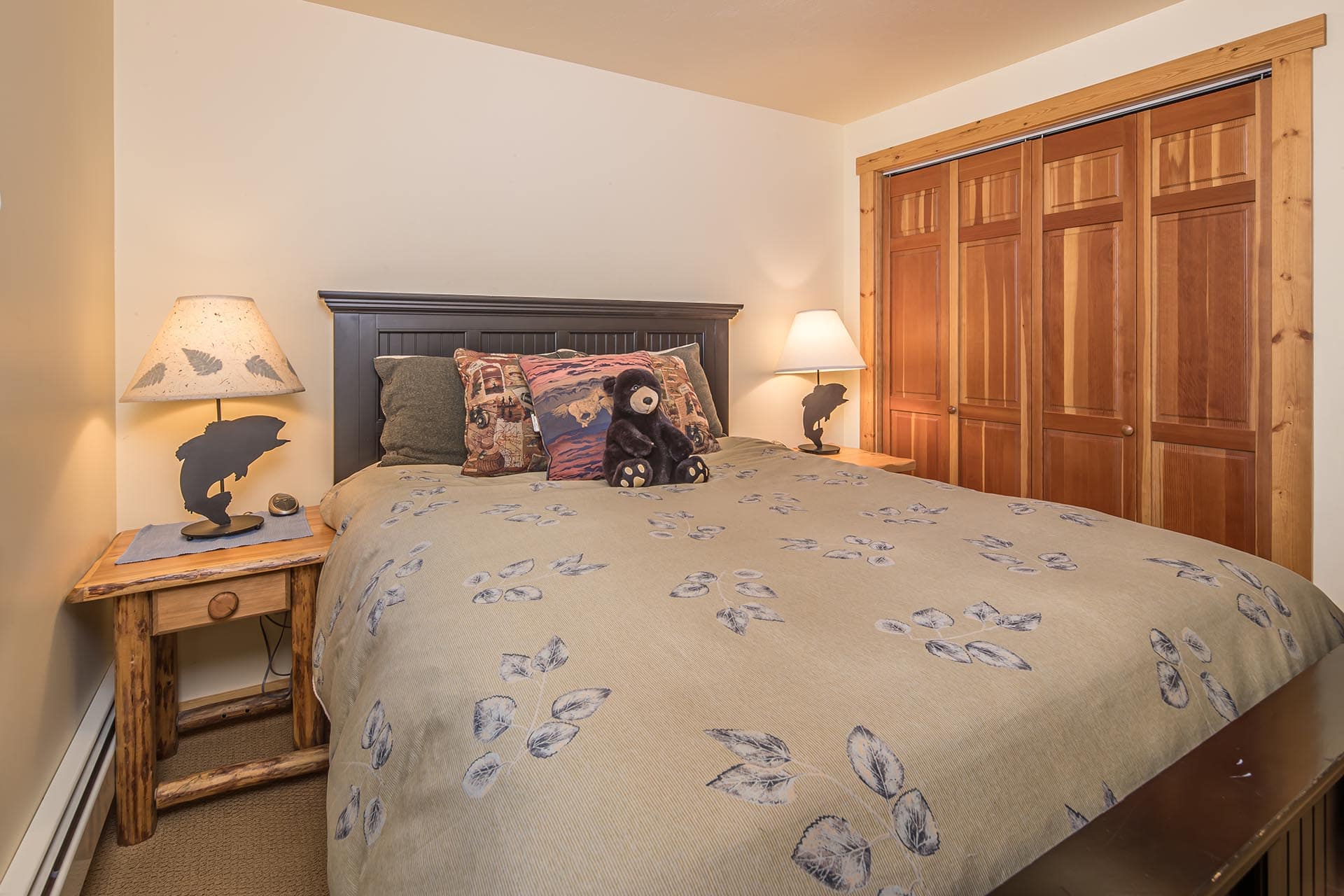 rustic bedroom interior montana elk ranch