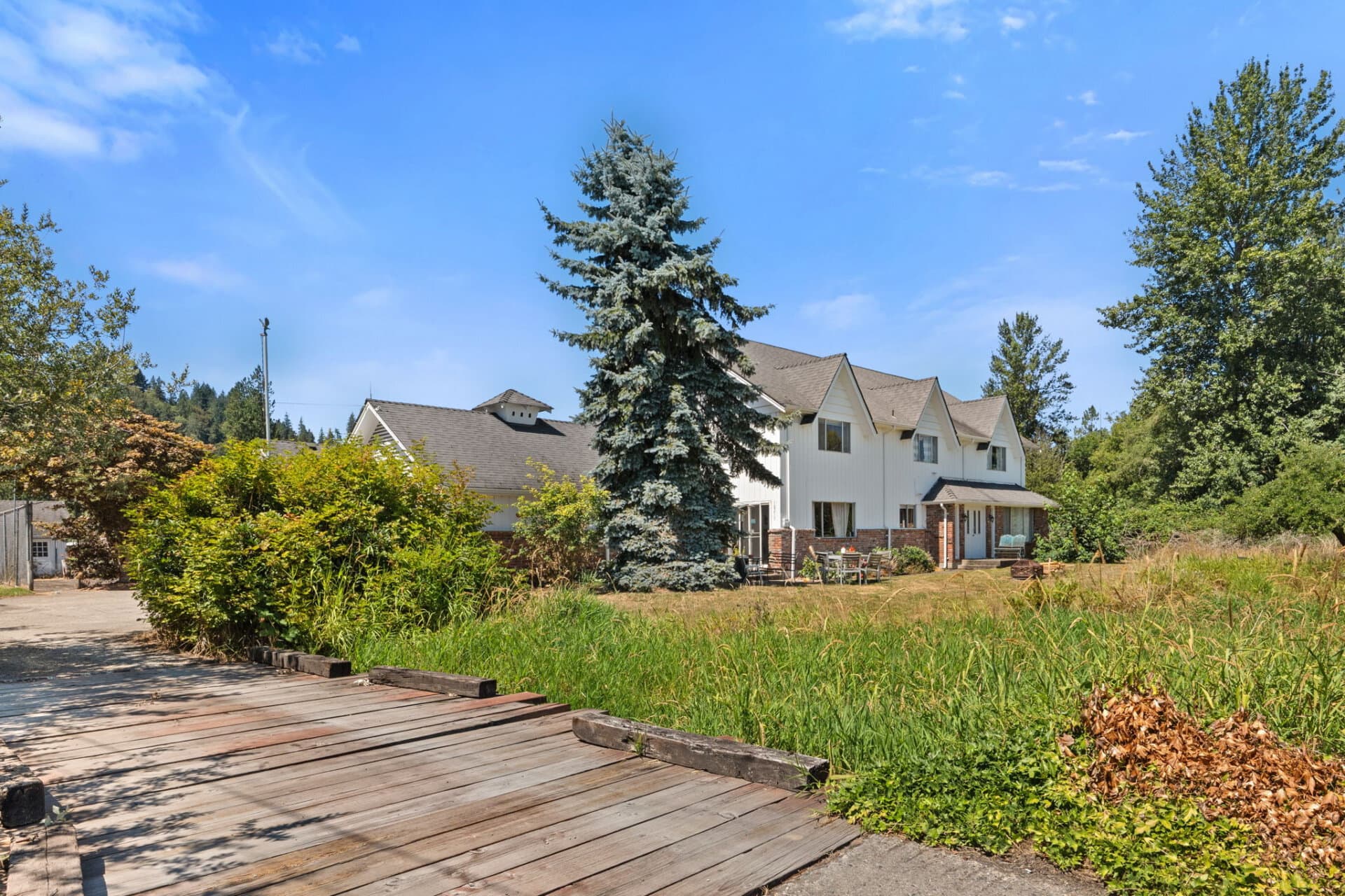 Farmhouse with mountain views for sale Washington Mountain Harvest Farm