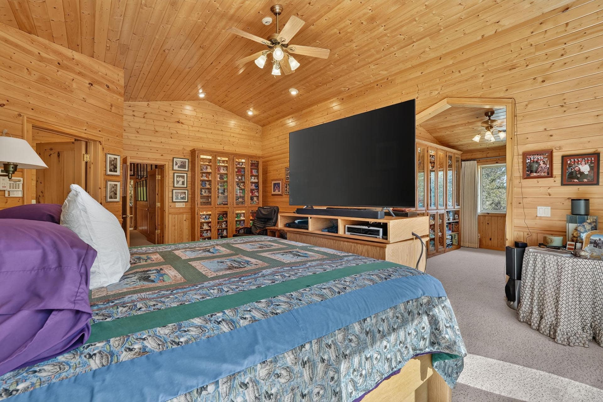 Large Master Suite Idaho Circle RG Ranch