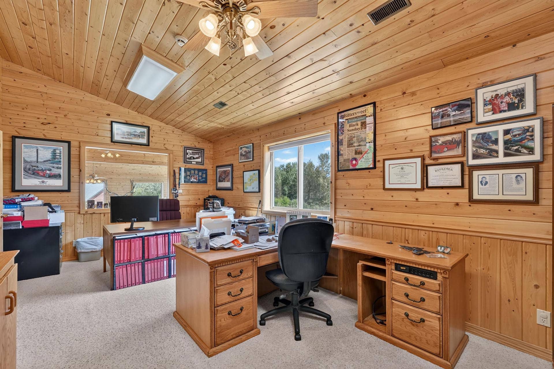 Large Office Idaho Circle RG Ranch