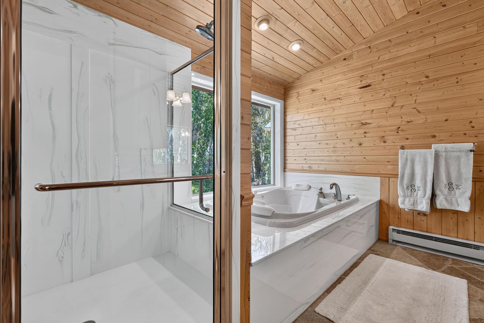 Master Jetted Tub Idaho Circle RG Ranch