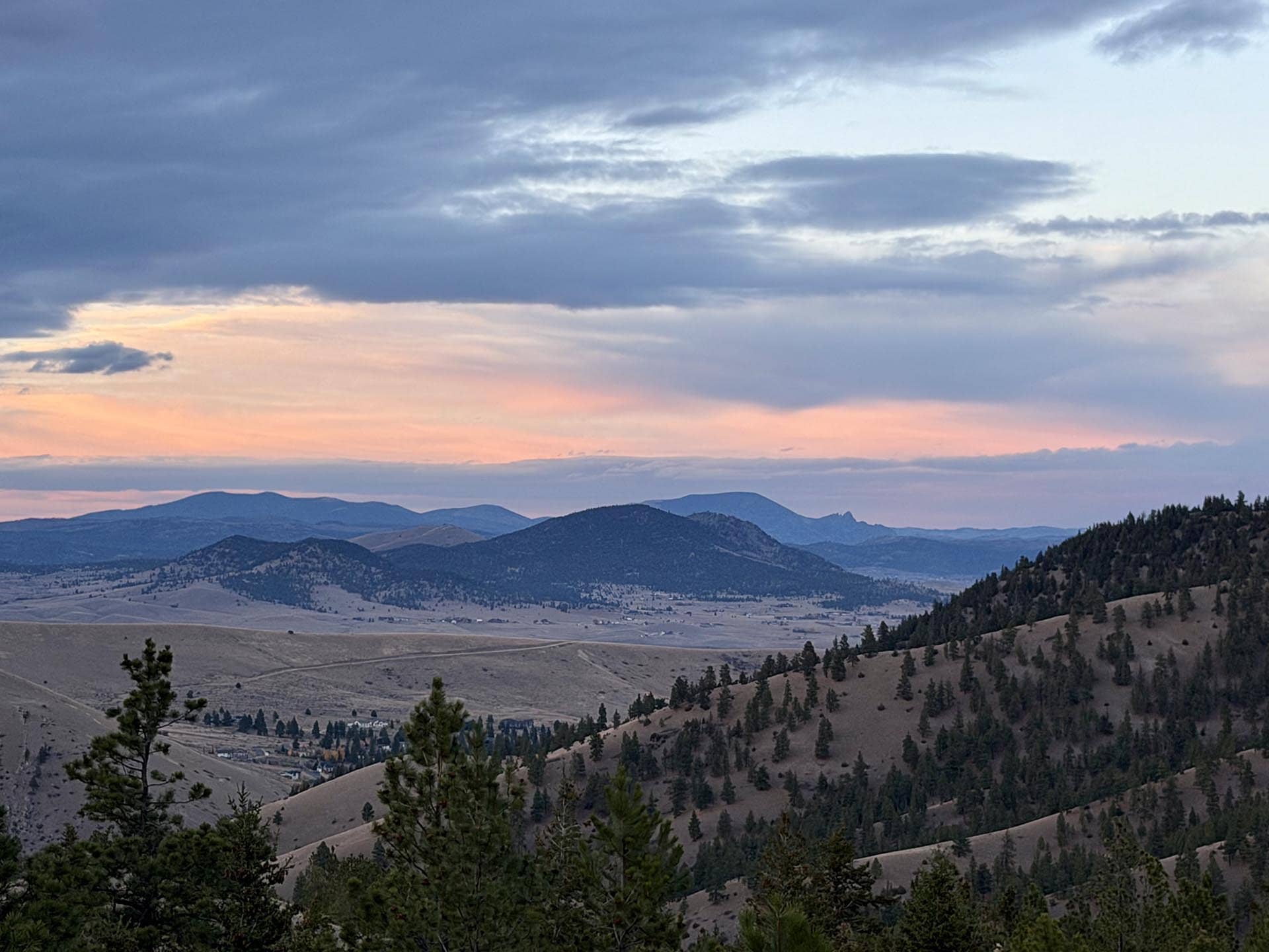 Mountain Escape Montana Elk Ridge hunting retreat