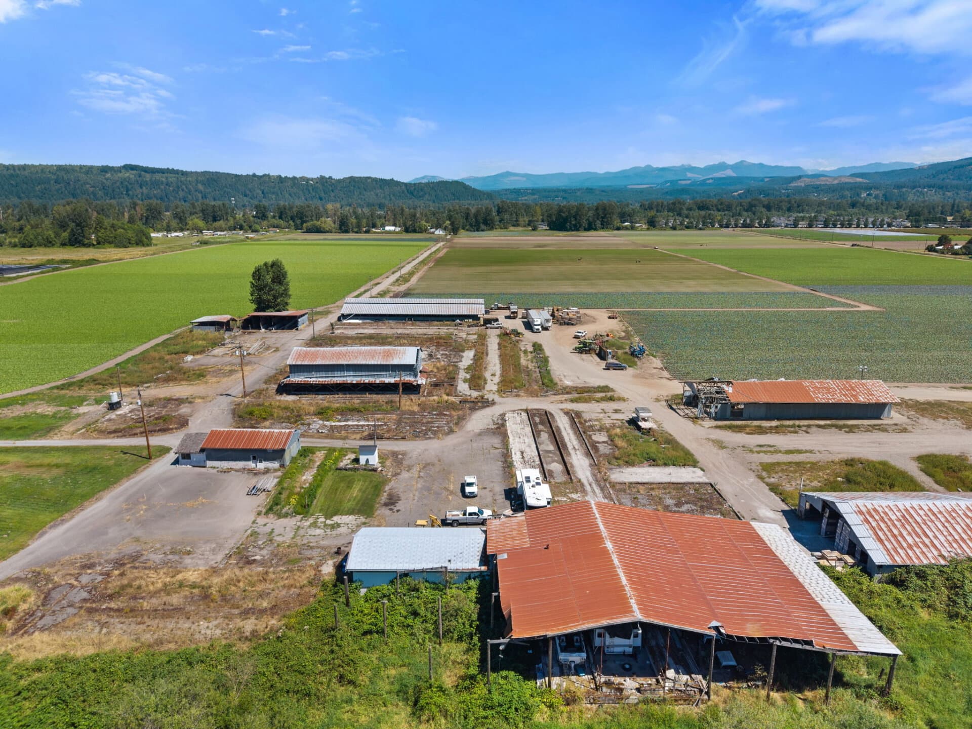 Multi building farm for sale Washington Mountain Harvest Farm