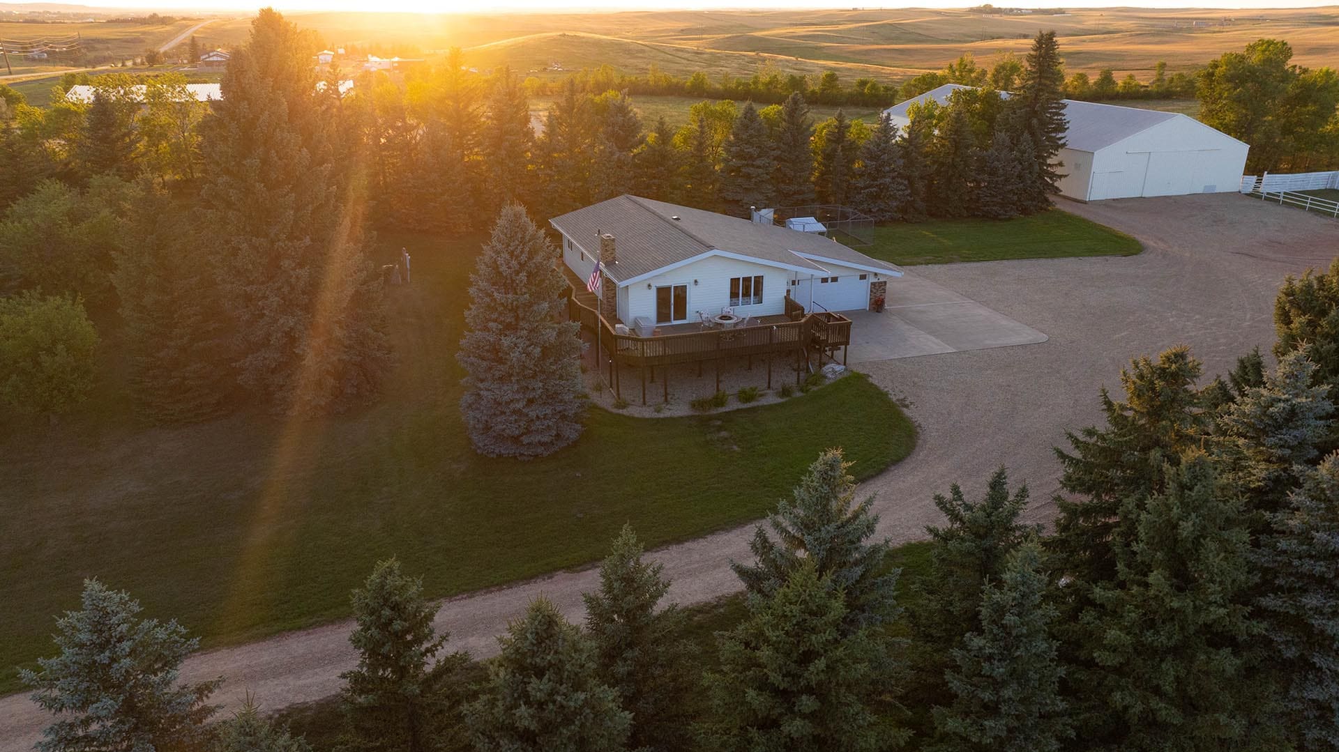 Rural horse property North Dakota Red Moon Ranch