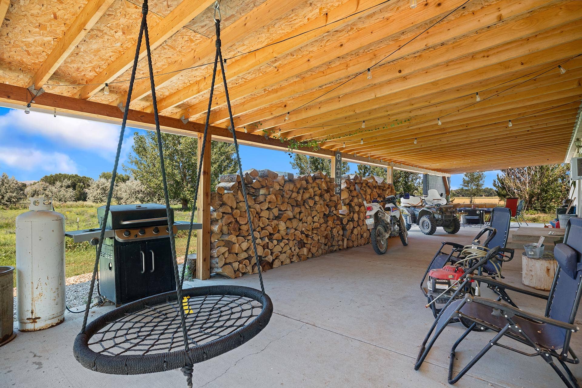 back deck Montana Clarks Fork Waterfowl Camp