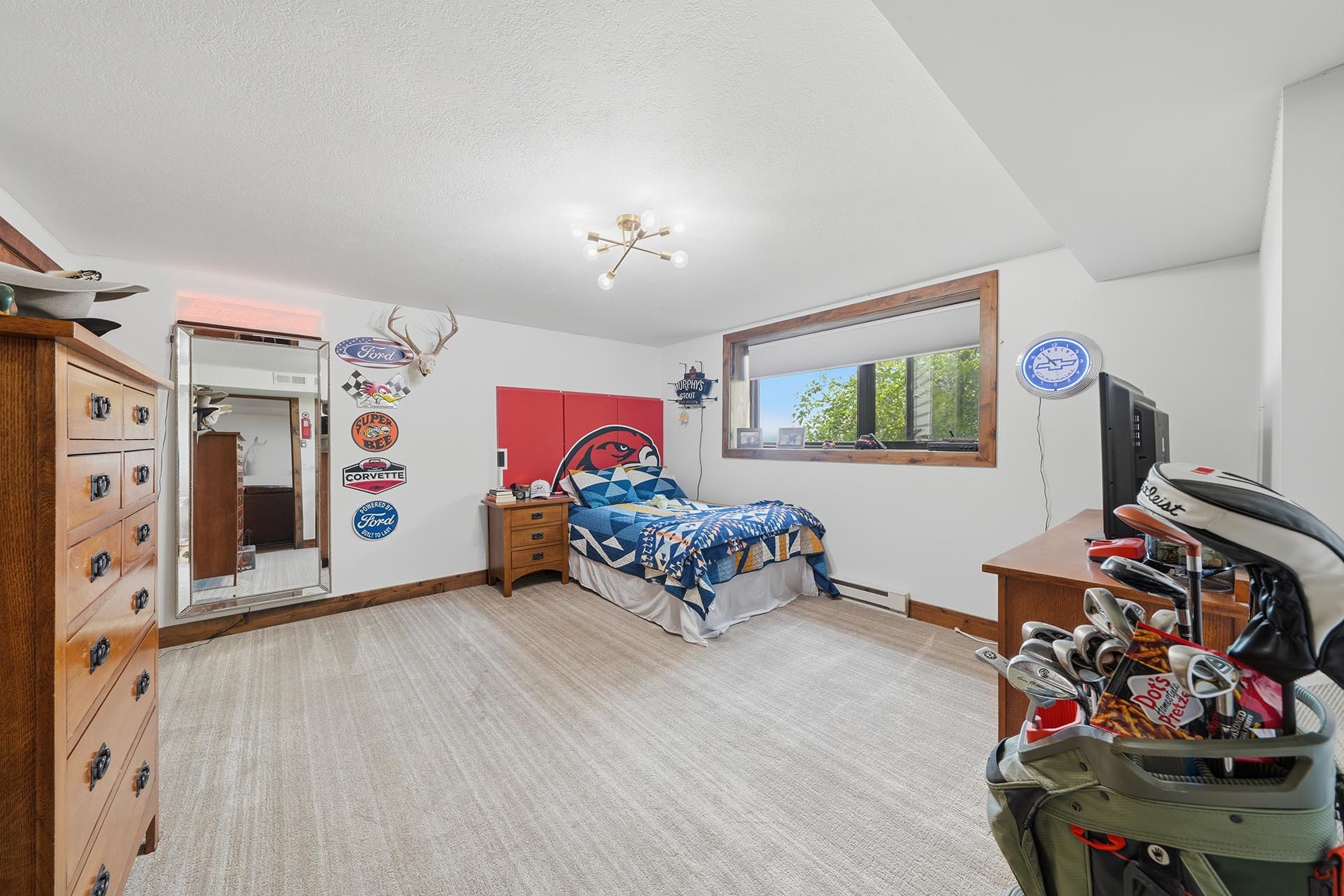 home interior bedroom with window montana trailcrest horse property