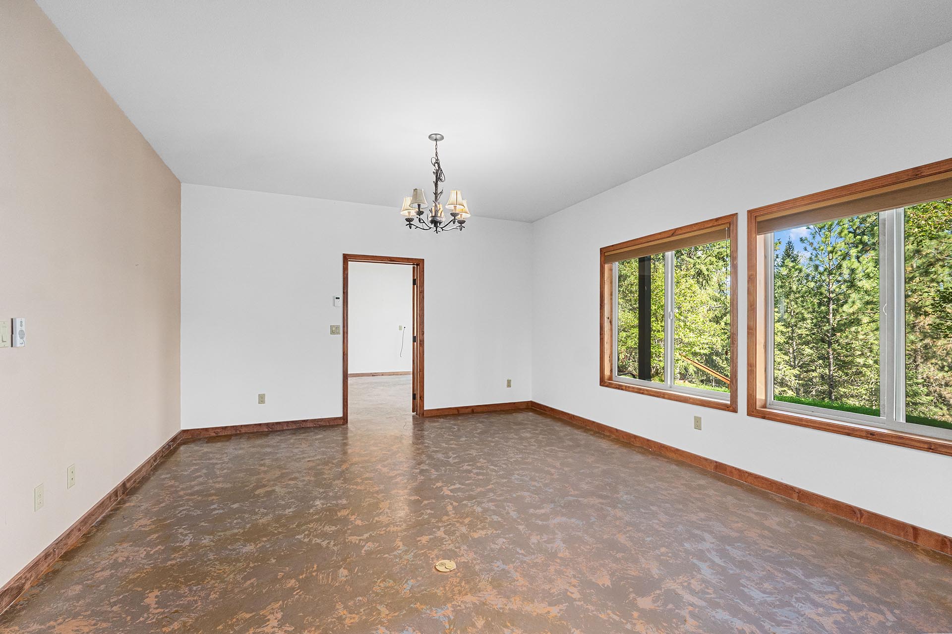 home with large acreage washington curlew lake house