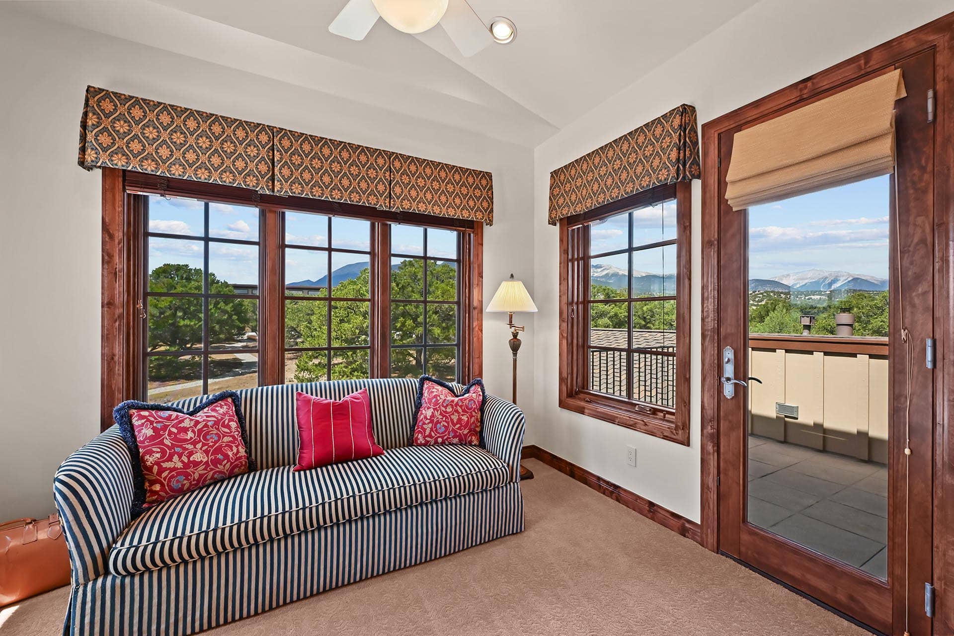 mountain view interior room residential estate colorado collegiate peaks ranch