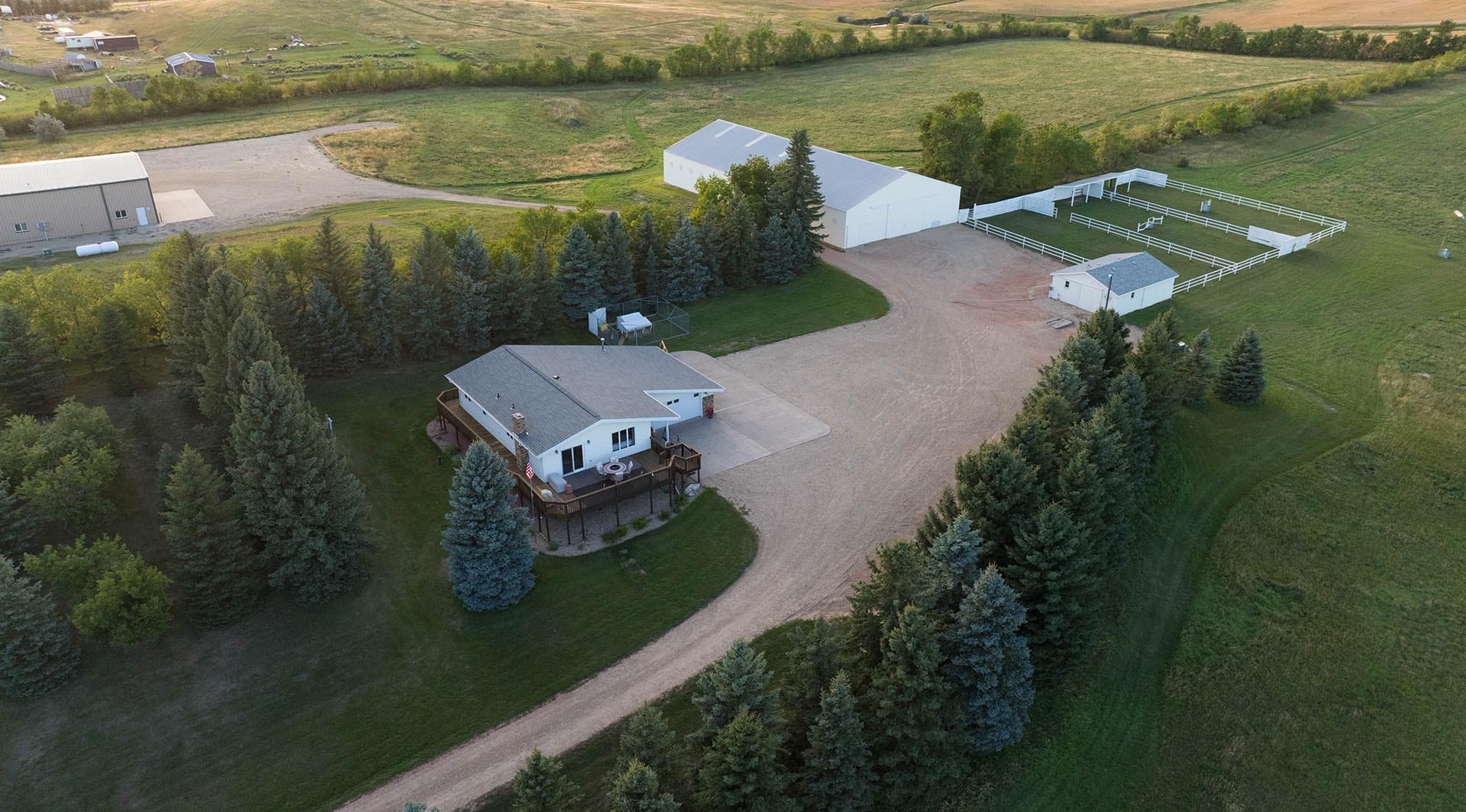 ranch lifestyle for sale North Dakota Red Moon Ranch