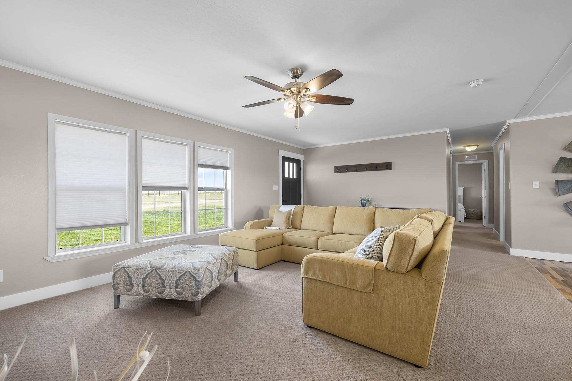 spacious living room land colorado buck creek ranch