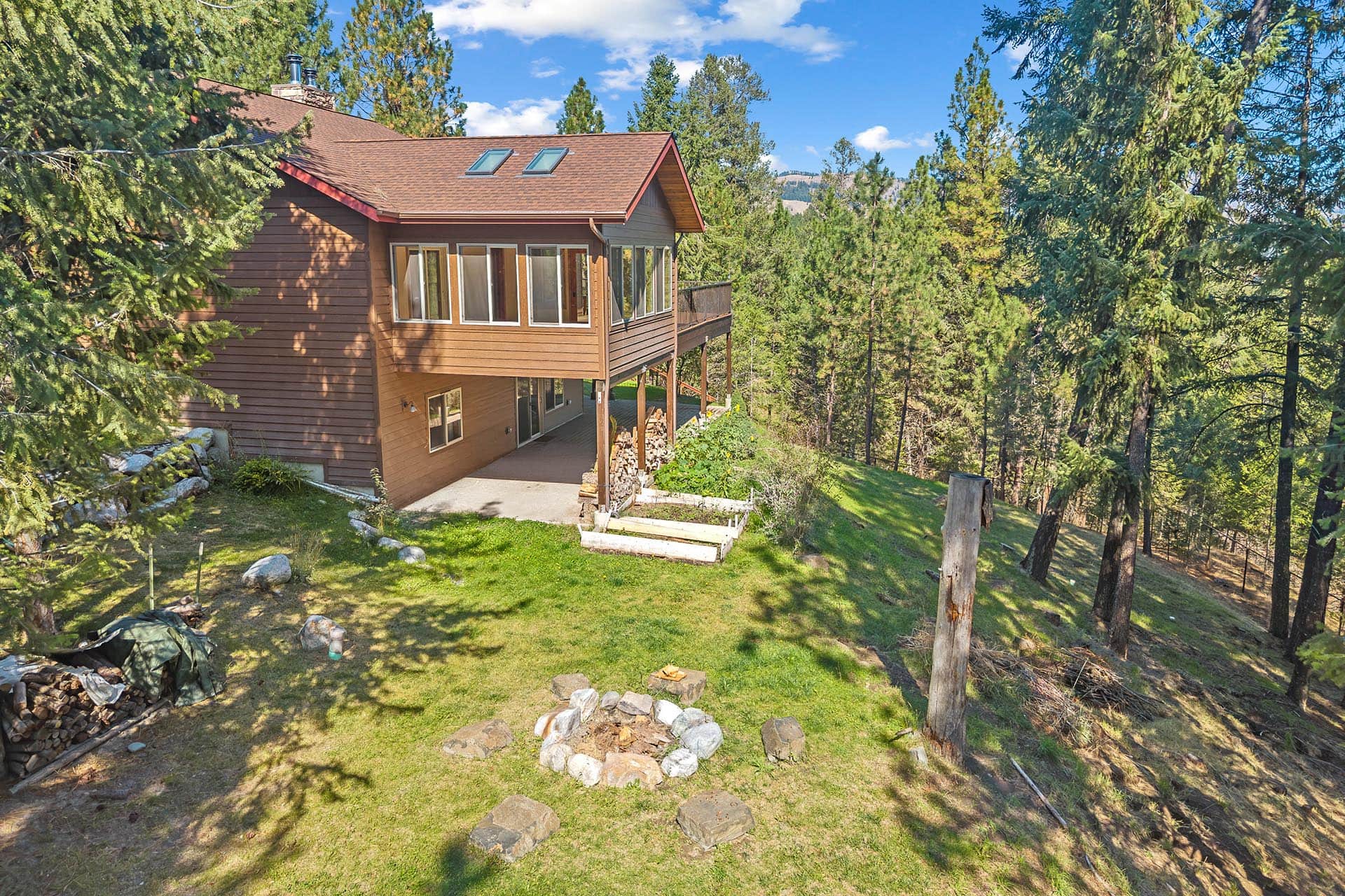 waterfront estate washington curlew lake house