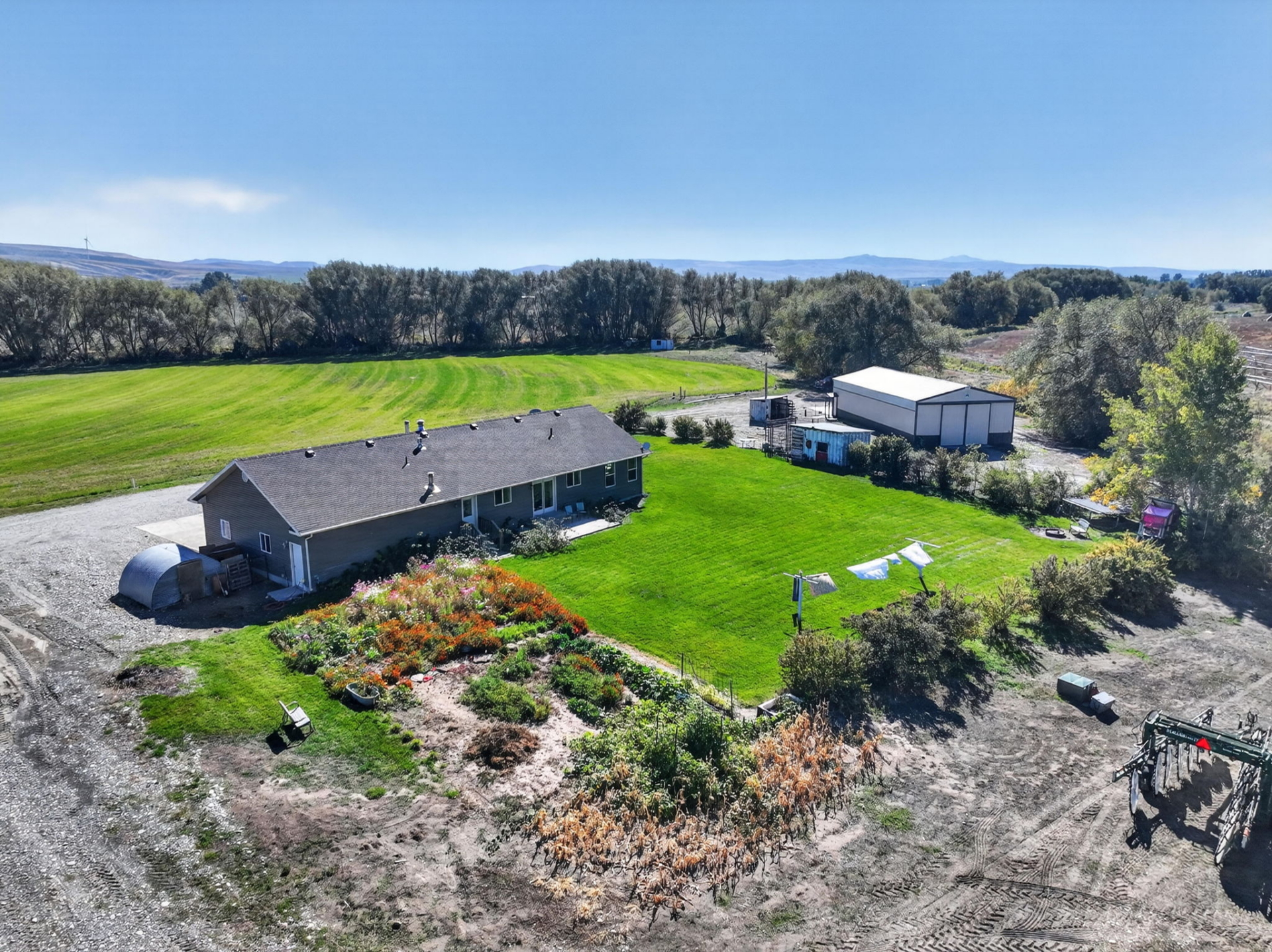 Dream Country Estate Idaho Sand Creek Farmstead