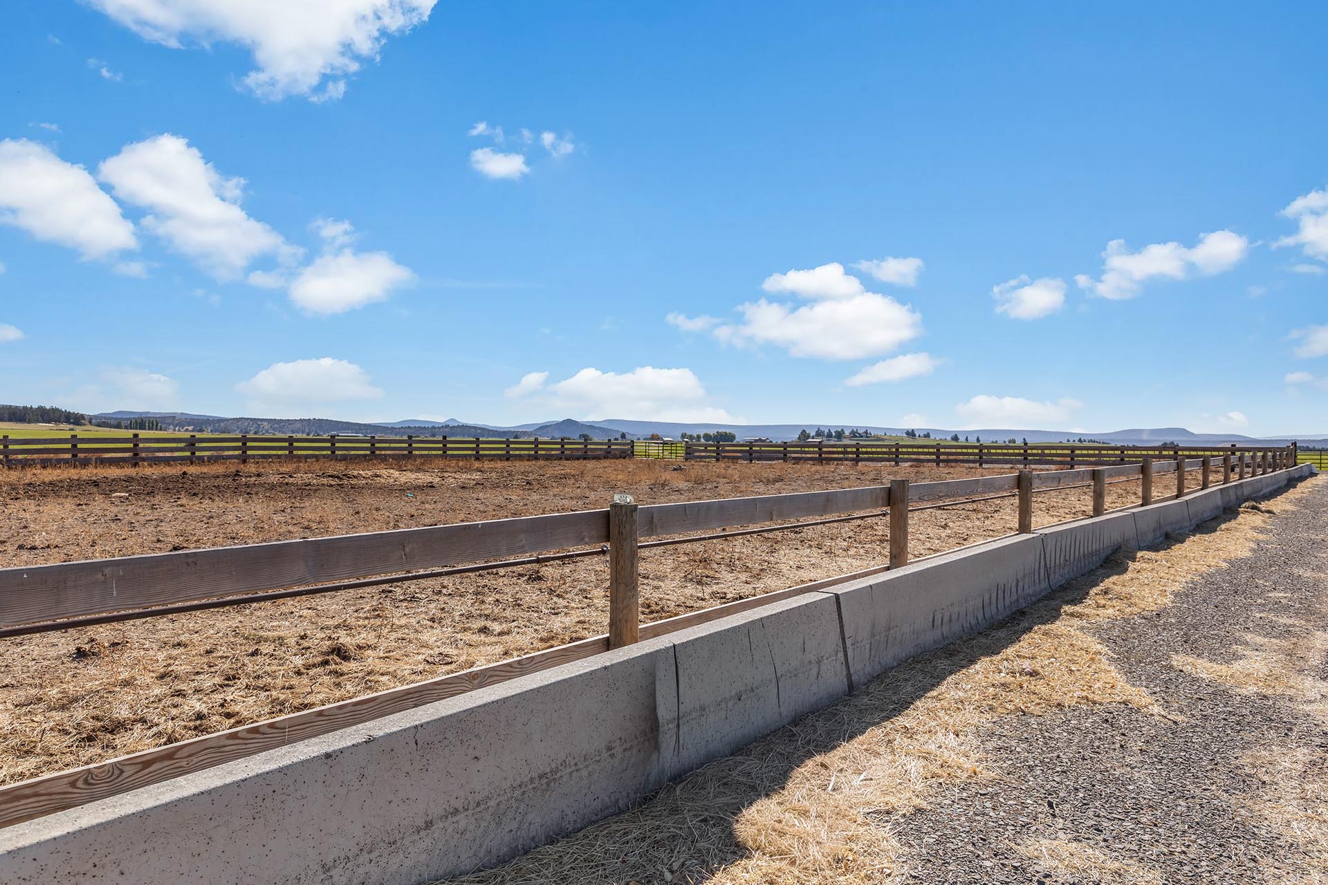 hay and cattle ranch near bend oregon north ochoco valley hay and cattle ranch