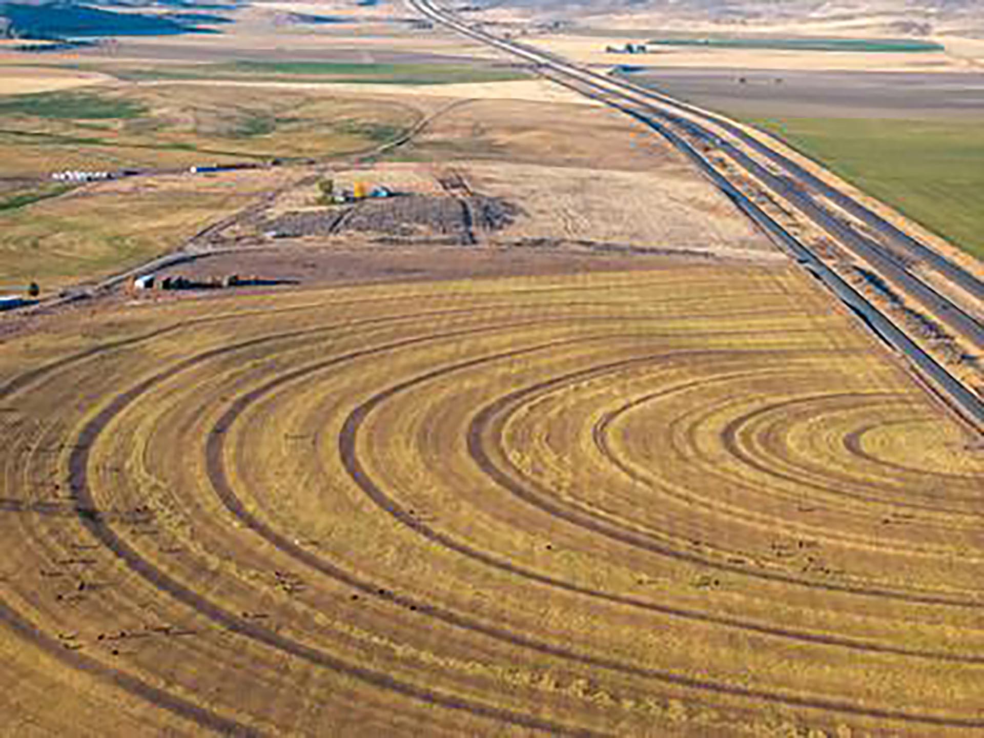 irrigated farm land with highway access oregon north powder farm