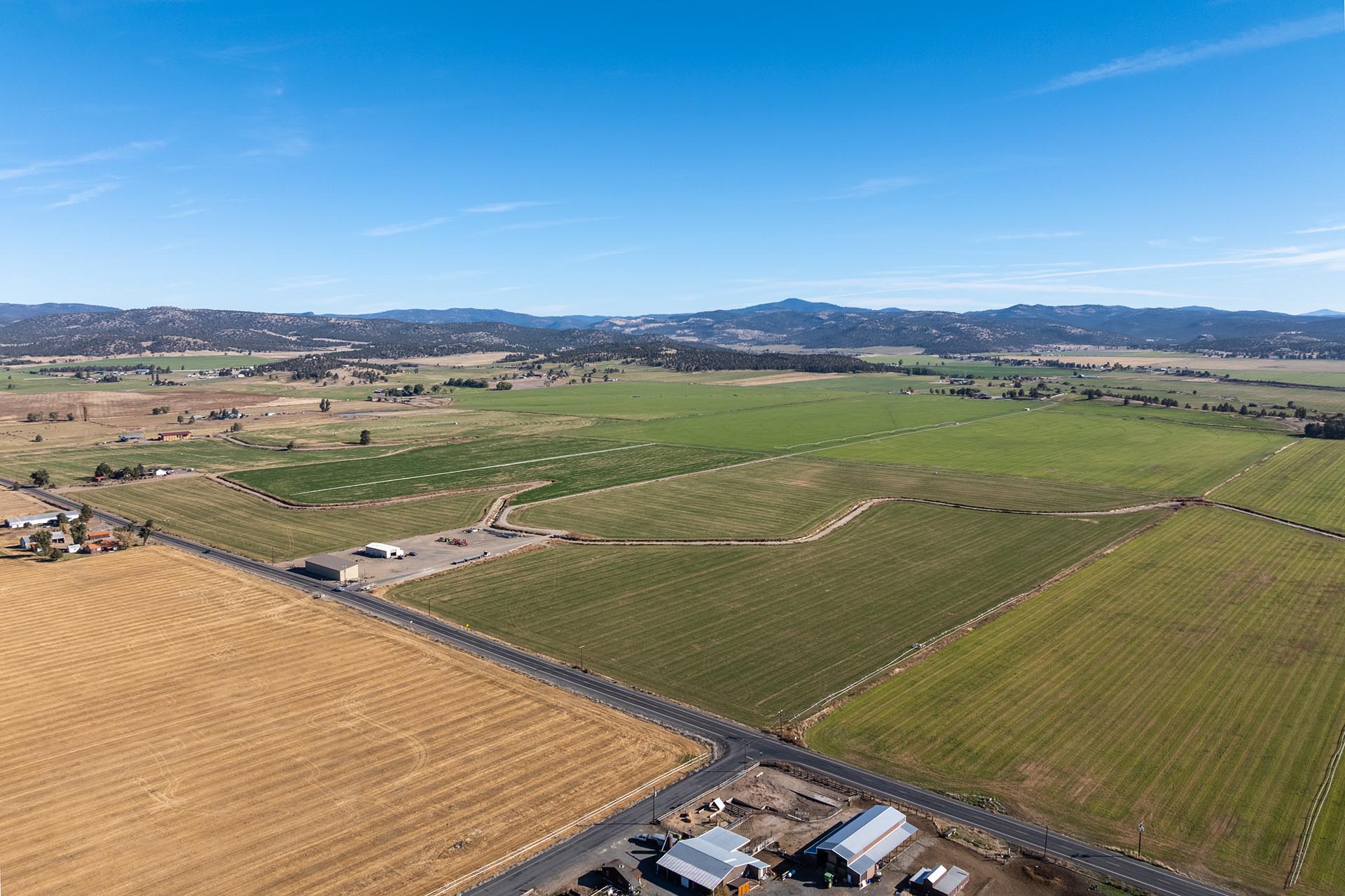 prineville farm with three homes for sale oregon north ochoco valley hay and cattle ranch