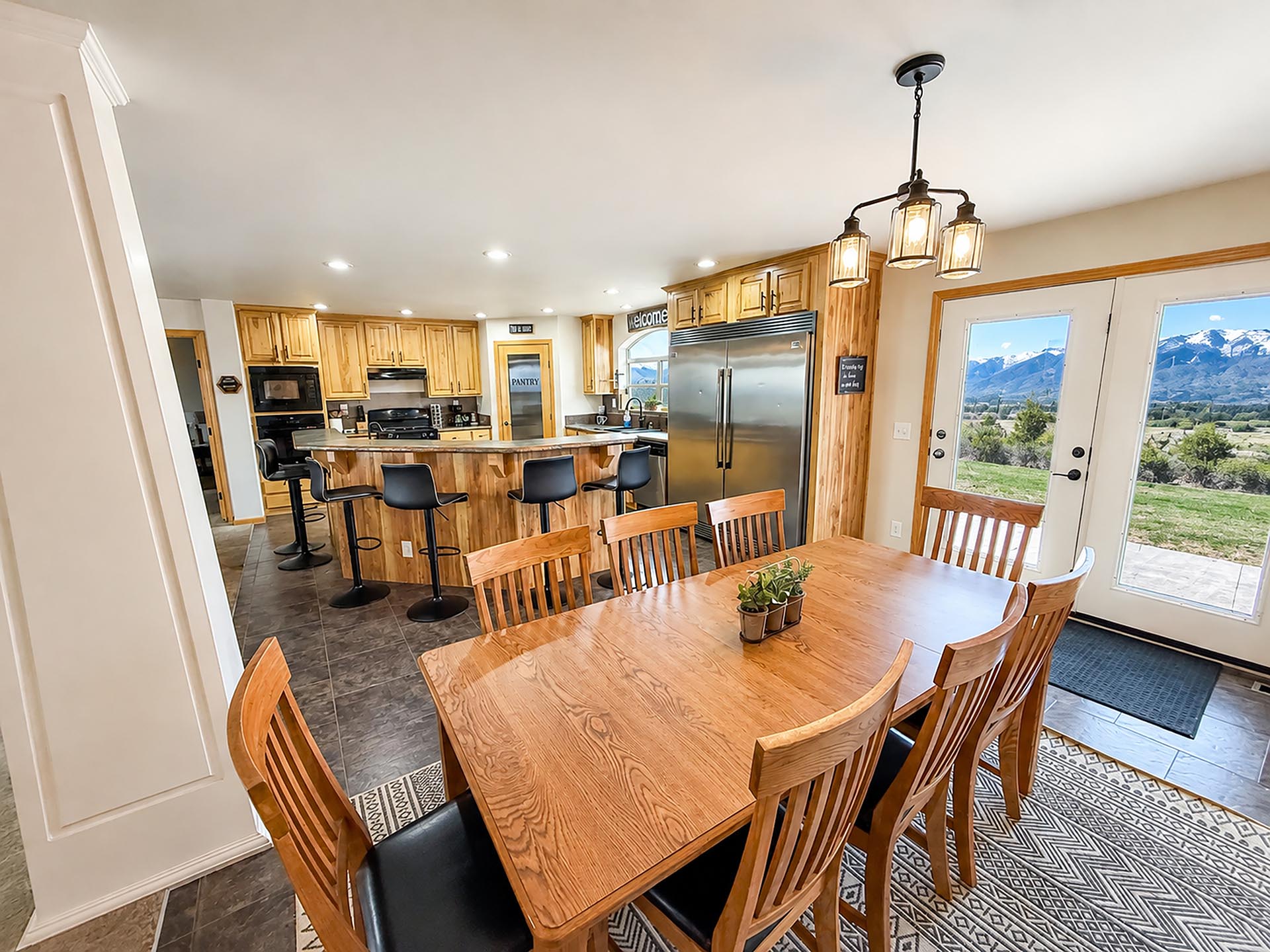 privacy wyoming beartooth retreat