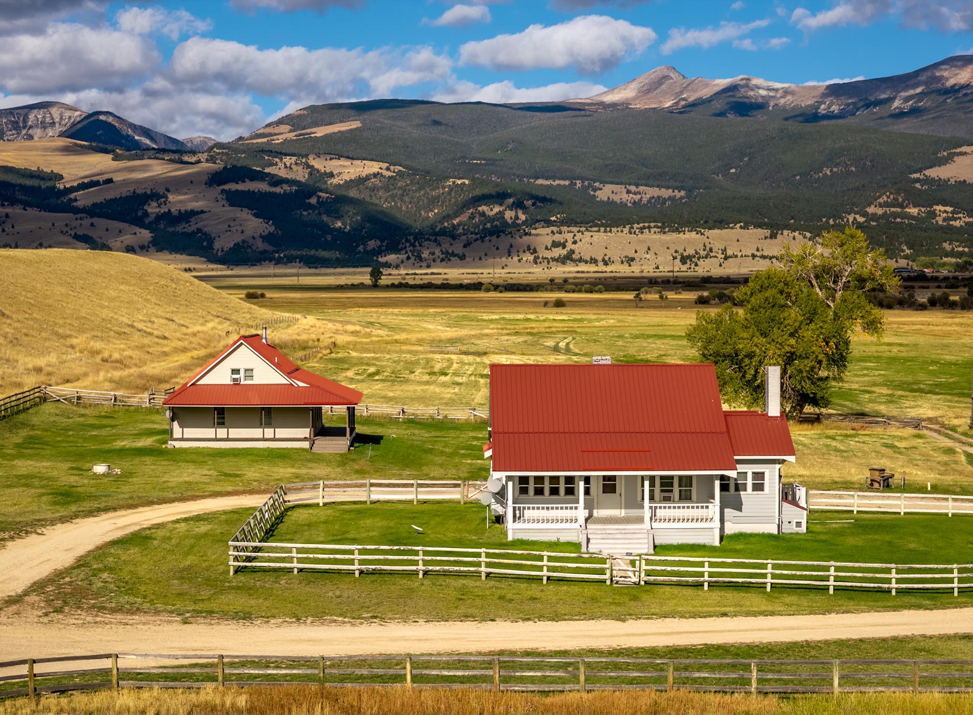ranch homes with mountain views montana dempsey lakes cattle ranch