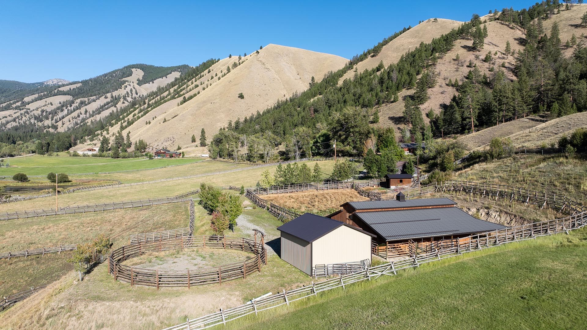 round pen and paddocks idaho north fork meadows